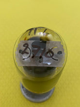 Load image into Gallery viewer, General Electric GE 6L6 6L6GC Vacuum Tube Valve For Your Univalve NOS-Testing
