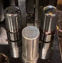 Load image into Gallery viewer, Matched Pair Hytron 6V6 6V6GT Vacuum Tubes Valves Gray Side And Top Glass NOS-Testing
