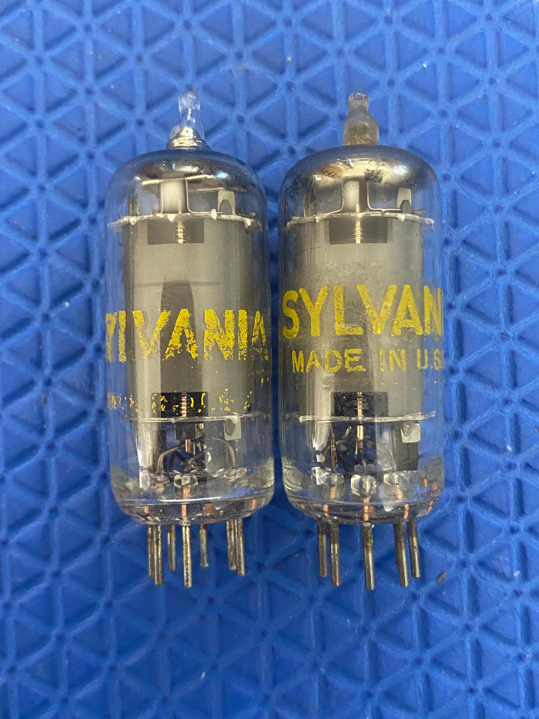 Matched Pair Sylvania 6AU6 6AU6A Vacuum Tubes Valves