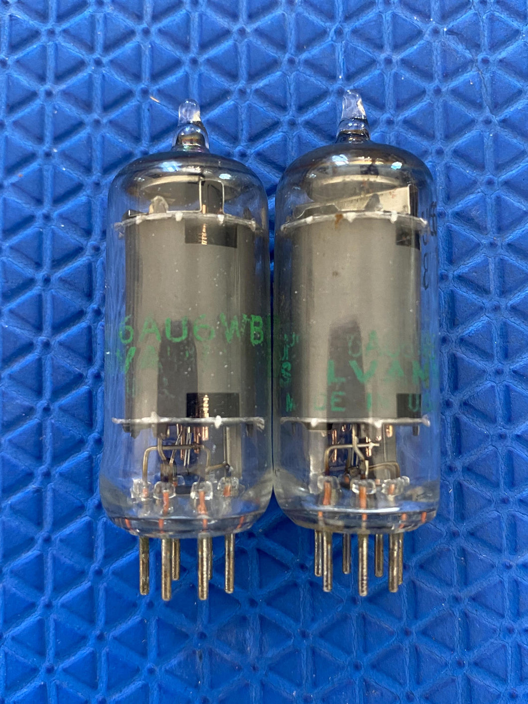 Matched Pair Sylvania 6AU6 6AU6WB Vacuum Tubes Valves Milspec NOS-Testing