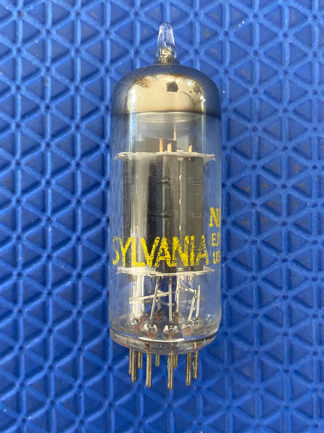 Sylvania 8CS7 Vacuum Tube Valve NOS NIB