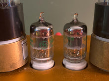 Load image into Gallery viewer, Matched Pair General Electric 5654 JAN-5654W 6AK5 6J1 6J2 Milspec Industrial Vacuum Tubes Valves NOS NIB
