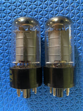 Load image into Gallery viewer, Matched Pair Raytheon Uniline 6V6 6V6GTA 6P6 6P6P Vacuum Tubes Valves Clear Bottles
