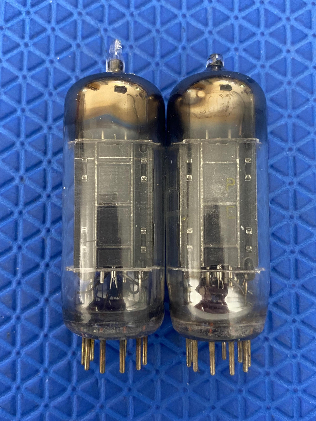 Matched Pair RCA Black Plate 6CG7 6FQ7 Vacuum Tubes Valves With Shields