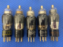 Load image into Gallery viewer, 5 US-Made 6C6 Vacuum Tubes Valves Shoulder Shape NOS NIB Lot Of Five
