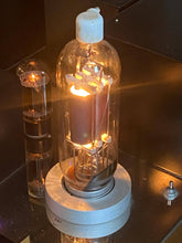 Load image into Gallery viewer, United 805 Vacuum Tube Output Valve
