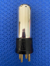 Load image into Gallery viewer, RCA Radiotron UX-199 UX199 199 99 Vacuum Tube Valve NOS-Testing
