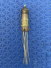 Load image into Gallery viewer, Sylvania 5635 Vacuum Tube Valve NOS?
