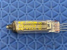 Load image into Gallery viewer, Raytheon CK6029 6029 Vacuum Tube NOS?
