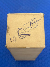 Load image into Gallery viewer, DuMont 6Q5 6Q5G Vacuum Tube Valve NOS NIB
