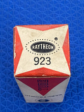 Load image into Gallery viewer, Raytheon 923 Gas Phototube Vacuum Tube NOS NIB
