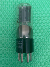 Load image into Gallery viewer, RCA 25Z5 Narrow Bottle Vacuum Tube NOS NIB
