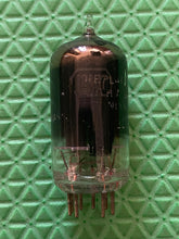 Load image into Gallery viewer, Tung-Sol Black Glass 12AU7 ECC82 Vacuum Tube
