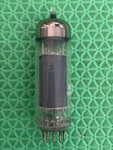 Load image into Gallery viewer, General Electric GE 8BQ5 Vacuum Tubes NOS NIB
