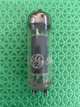 Load image into Gallery viewer, General Electric GE 8BQ5 Vacuum Tubes NOS NIB

