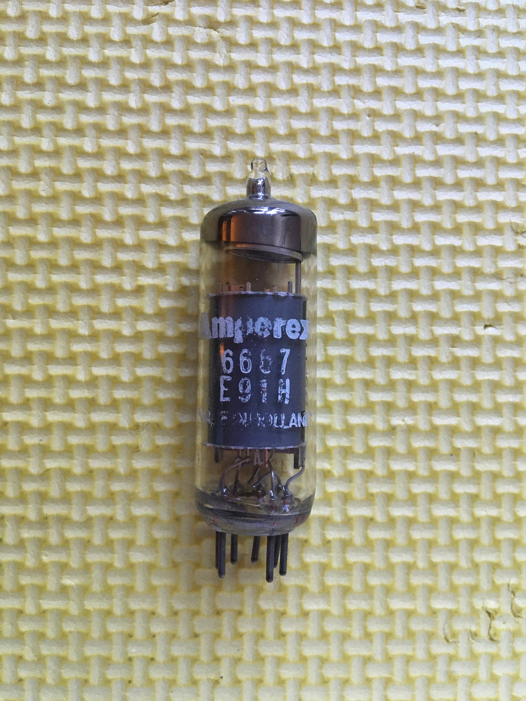 Philips Special Quality SQ E91H 6687 Vacuum Tube Valve NOS NIB